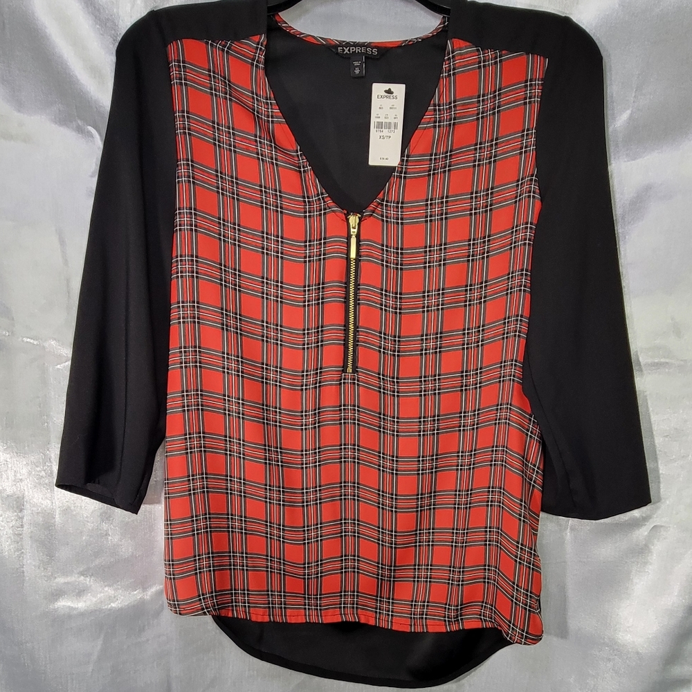 Express Red and Black Graphic 3/4 Sleeve Blouse